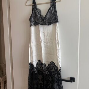Zara Elegant Lace Trim Nightgown - Black & White